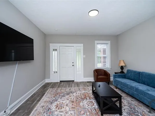1015 Bank St, Hopewell, VA 23860