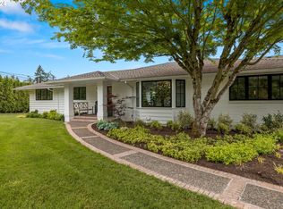 1255 Hood View Ln, Lake Oswego, OR 97034