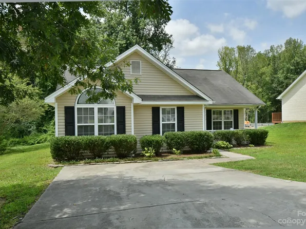 3213 Forest Creek Ct, Gastonia, NC 28052