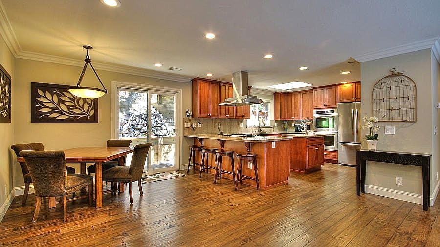 kitchen and breakfast nook