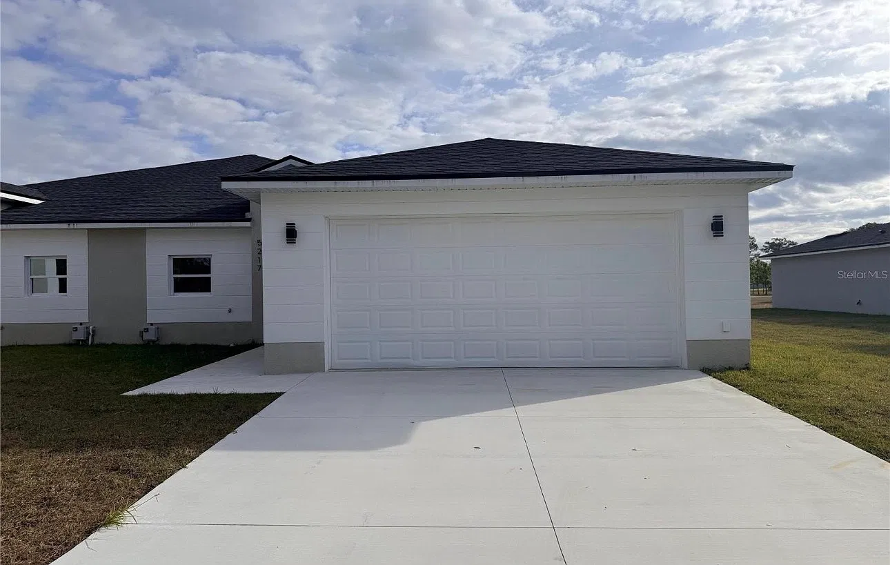 3 bed, 1401 sqft, $1,800 — Photo 1