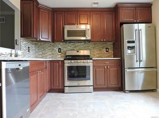68 Village Ml, Haverstraw, NY 10927