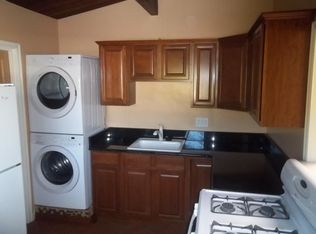 421 Townsite Dr, Vista, CA 92084