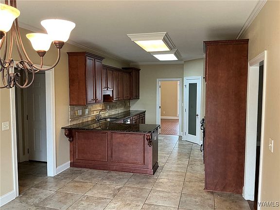 5th image of 11742 Meadowlawn Dr