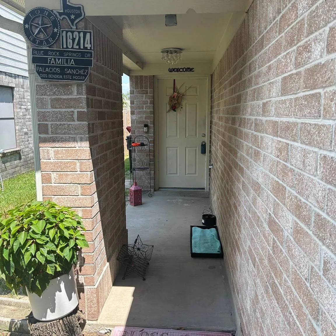 4 bed, 2.5 bath, $2,195 — Photo 4