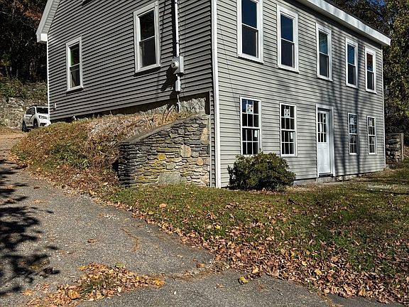 2nd image of 29 Lincoln St
