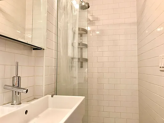 Rented by Building Equity Real Estate LLC | media 14