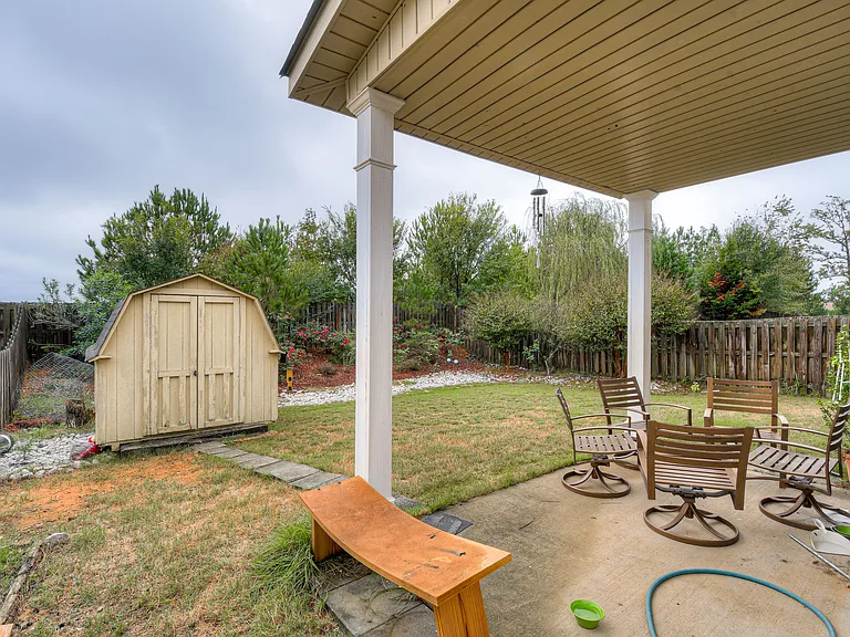 805 Erika Ln — Photo 38