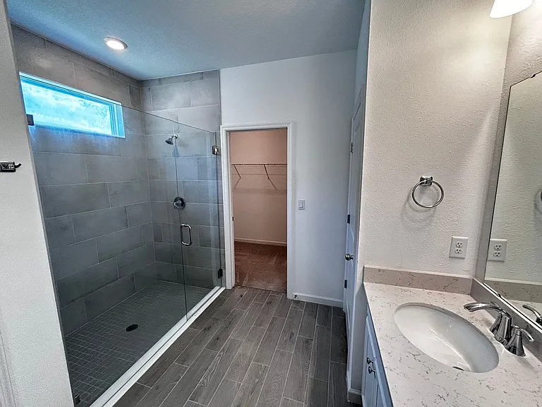 23 Lake Sinclair St — Photo 14