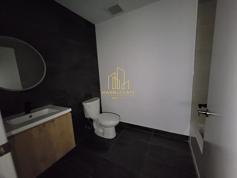 556-557 Market St #44C — Photo 6