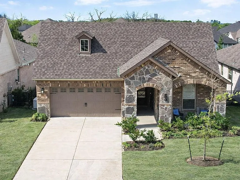 9727 Rockwell Dr — Photo 41
