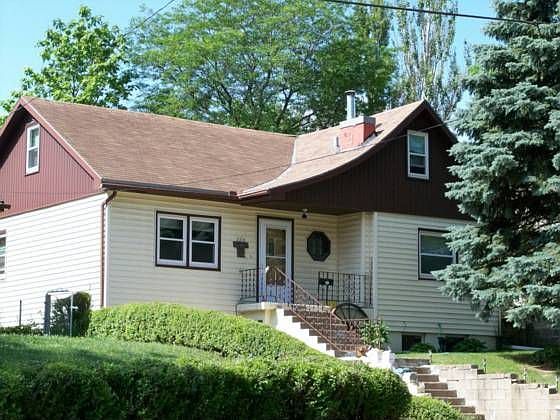 1st image of 2216 Villa Ave
