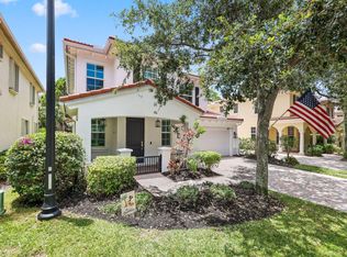 461 Pumpkin Dr, Palm Beach Gardens, FL 33410