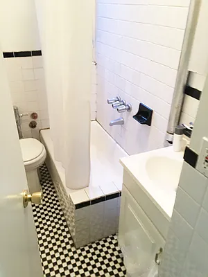 Rented by KYLM, LLC | media 17