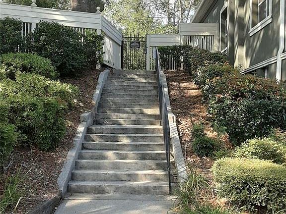 5th image of 6900 Roswell Rd APT O3