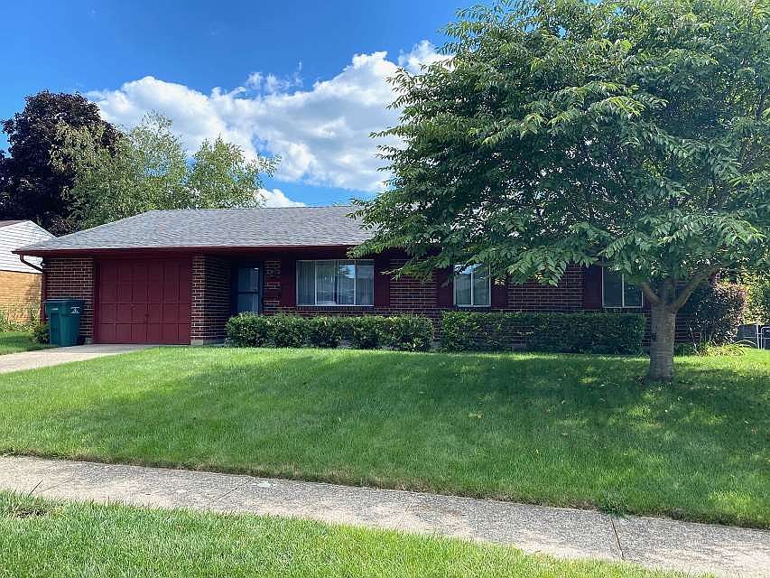 1st image of 2701 Birch Dr