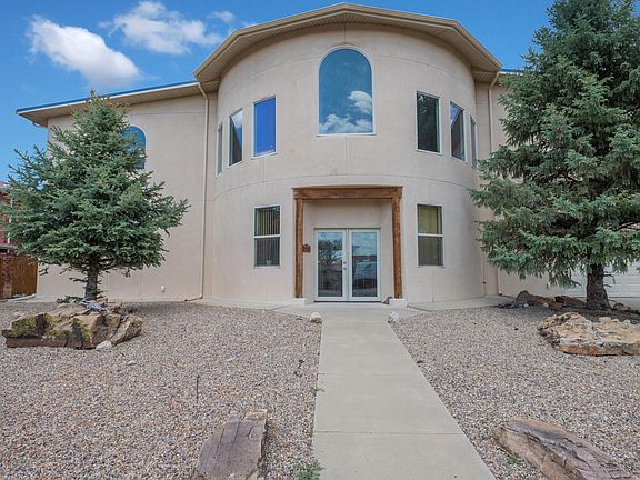 3rd image of 2109 Longview Dr
