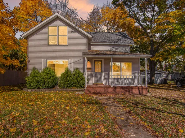 326 W Pere Marquette St, Big Rapids, MI 49307