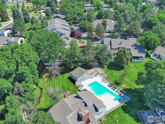 4th image of 1925 28th Ave #30
