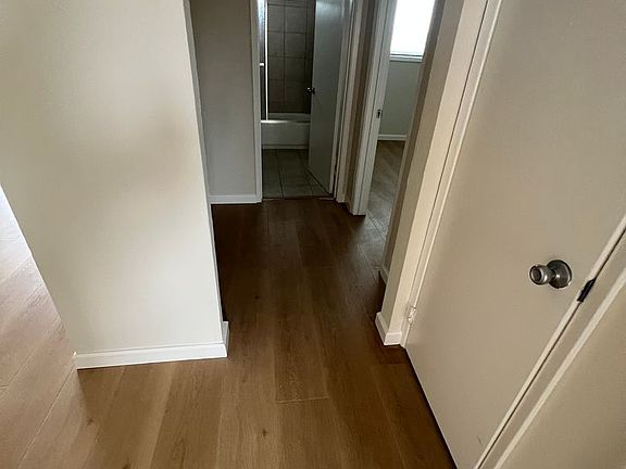 5th image of 250-290 N Idaho Ave #290-10