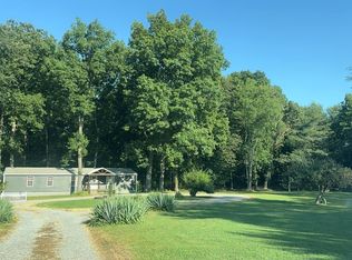 7597 Saint Joseph Rd, Benton, IL 62812