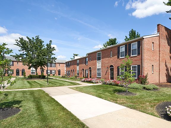 2nd image of 1600 Brookwood Dr #655