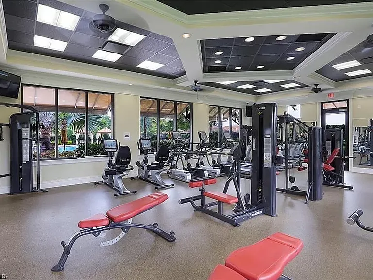 Isla Bella Cir — Photo 12