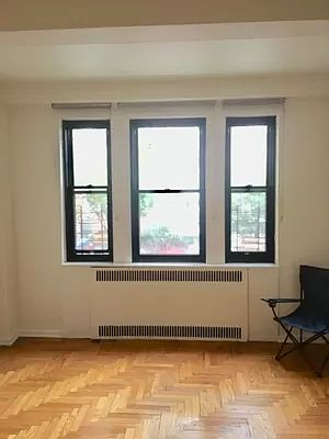 4th image of 62 Park Ter W APT A15