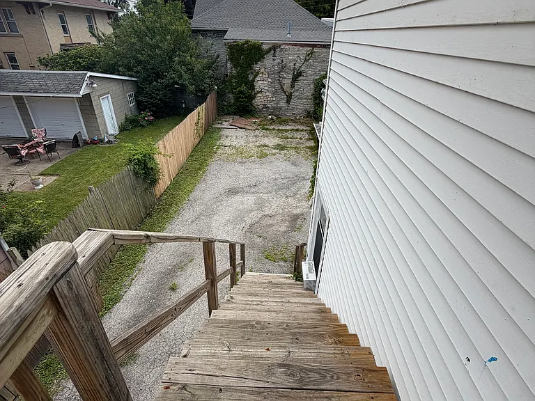 423 Hancock St #3 — Photo 17