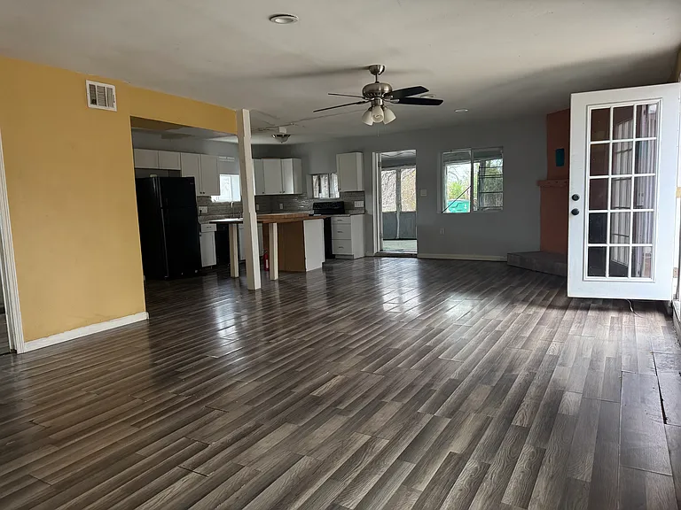 6304 Hudson Bend Rd — Photo 5