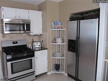 3rd image of 1608 Saint Charles Ave