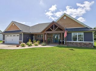 1170 Abiff Rd, Bon Aqua, TN 37025