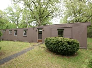 11355 E Division Rd, Knox, IN 46534