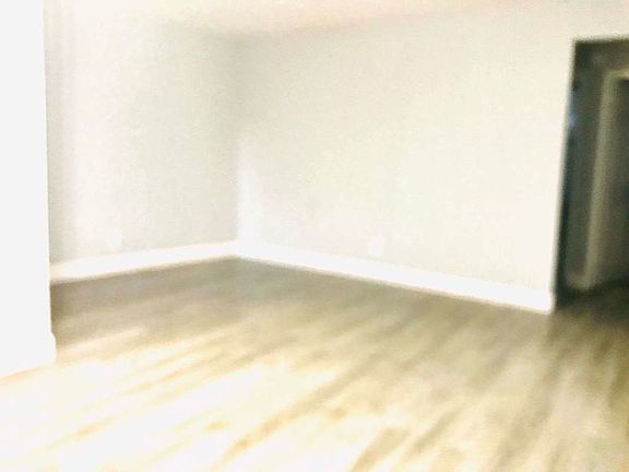 3rd image of 2137 Vyse Ave #2C