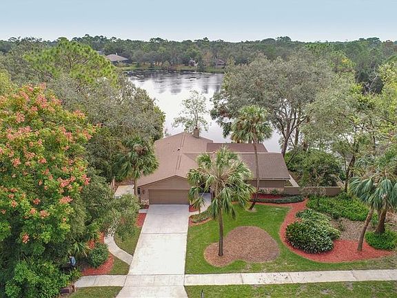 4th image of 425 Cardinal Oaks Ct