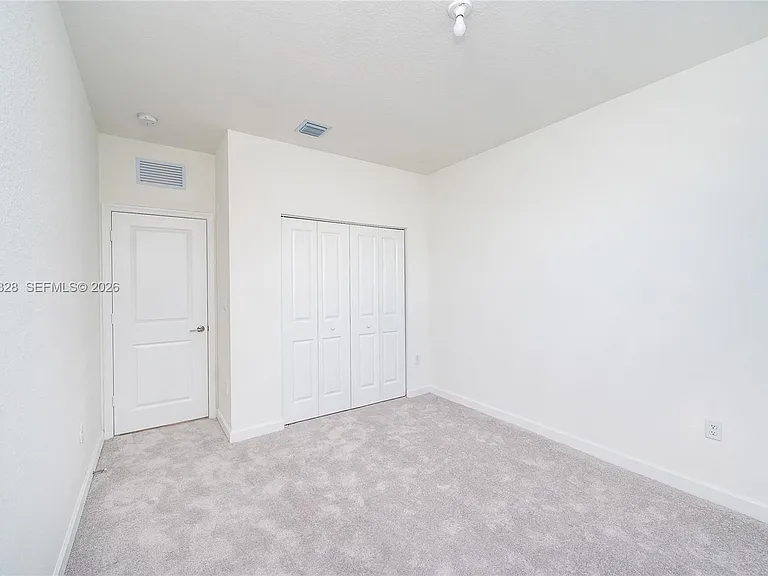 2642 SE 10th St — Photo 24