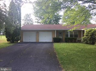 3 Hemlock Dr, Mechanicsburg, PA 17055