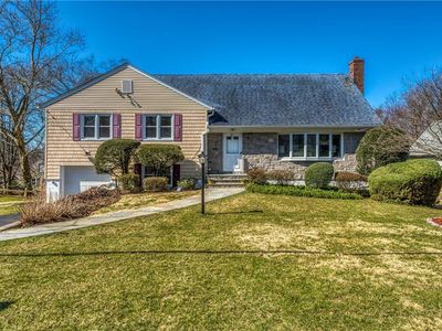 31 Amherst Dr, New Rochelle, NY, 10804