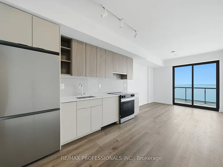2075 Lakeshore Rd #2404 — Photo 6
