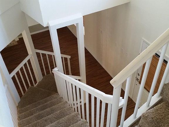STAIRS DOWN