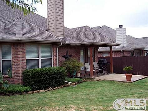 3rd image of 3900 Jeanette Ln