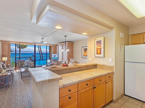 4th image of 4327 Lower Honoapiilani Rd APT 502B
