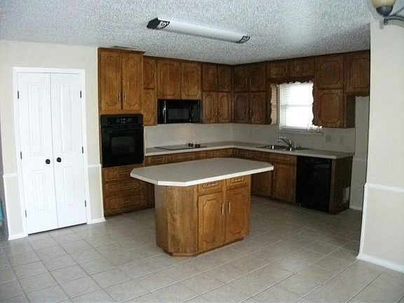 5th image of 1605 Brookhaven Cir
