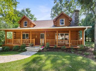 465 Sylvan Dr, Fontana, WI 53125