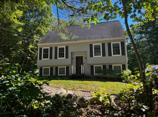 33 Old Rochester Rd, Center Barnstead, NH 03225