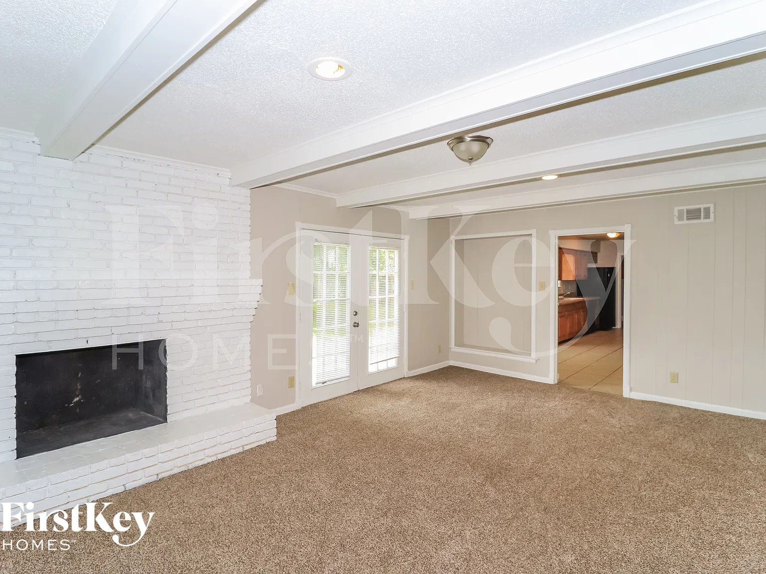 4 bed, 2.0 bath, 2231 sqft, $1,860 — Photo 4