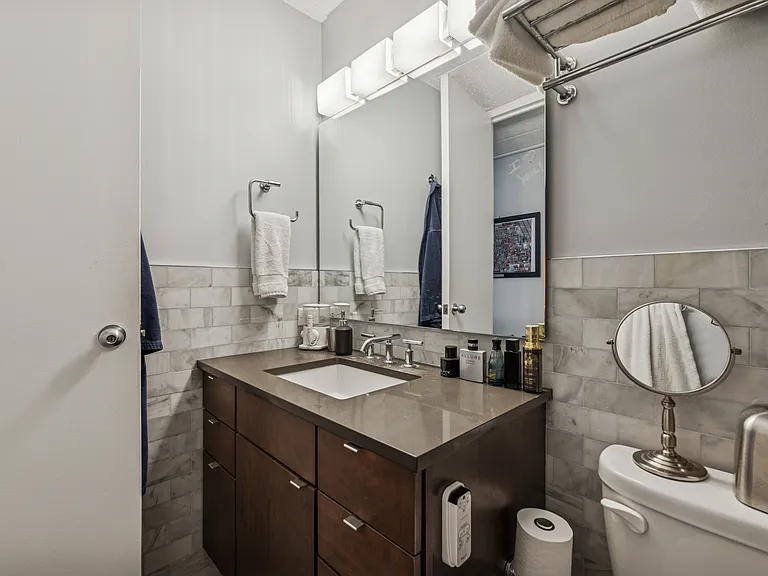 630 Vernon Ave #10 — Photo 15