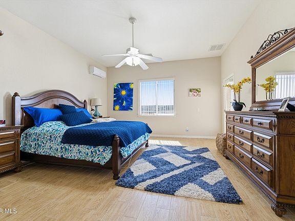 20th image of 9828 Magnolia Ave