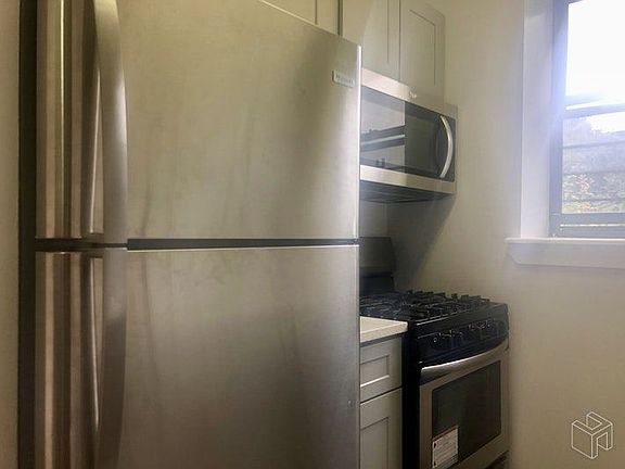 2nd image of 1572 Lexington Ave APT 1A