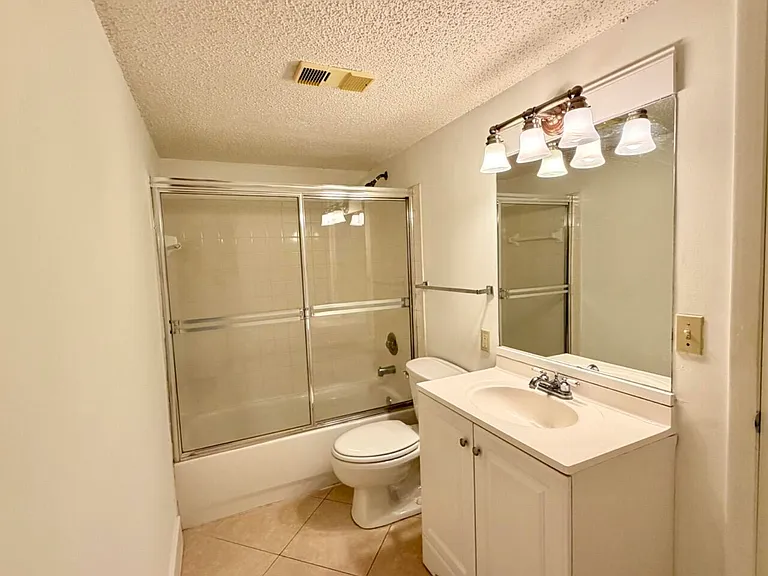 6308 La Costa Dr #D — Photo 16